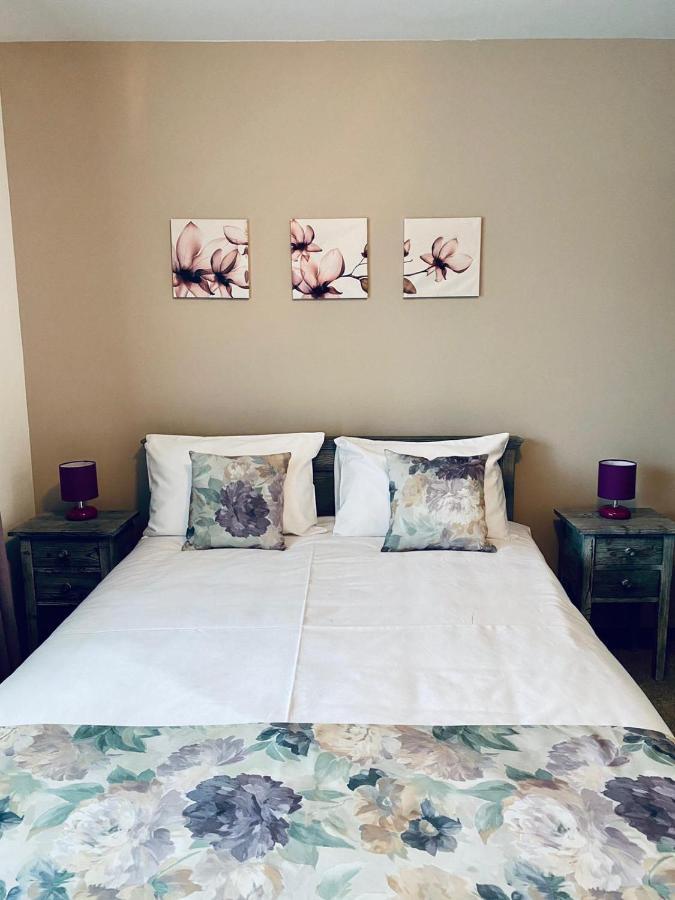 Casa Ankeli Bed & Breakfast Busteni Bagian luar foto