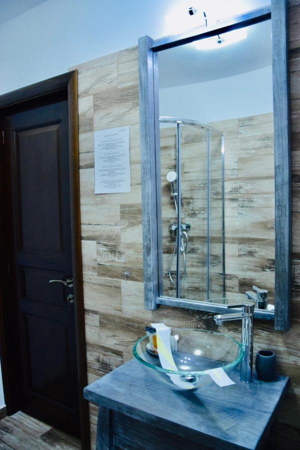 Casa Ankeli Bed & Breakfast Busteni Bagian luar foto